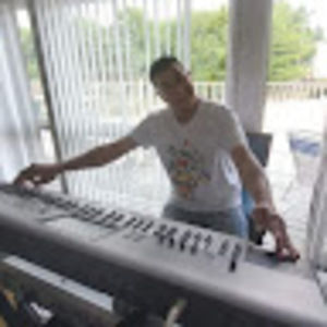 Meet your Posher, Derek